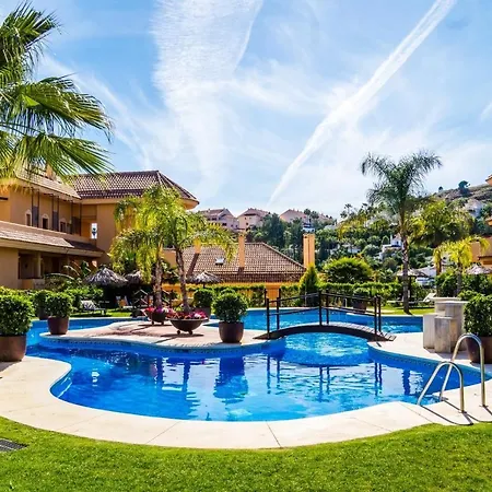 Aloha Hill Club Premium Luxury